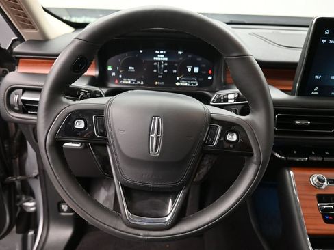 Used 2024 Lincoln Aviator Reserve w/ Equipment Group 201A RWD image 7