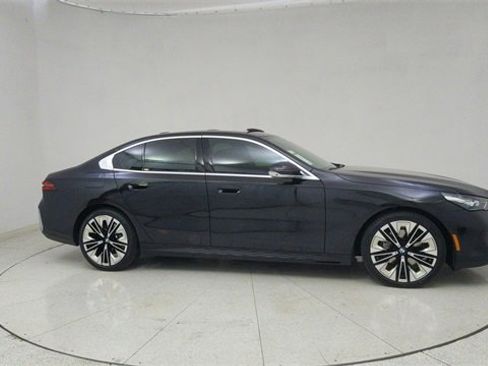 Used 2025 BMW 540i xDrive image 66