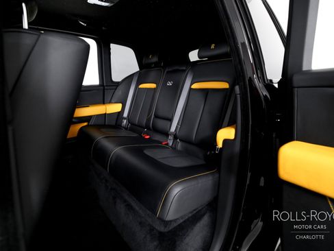 Certified 2023 Rolls-Royce Cullinan Black Badge w/ Driver's Package AWD/4WD image 21