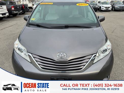 Used 2017 Toyota Sienna LE image 8