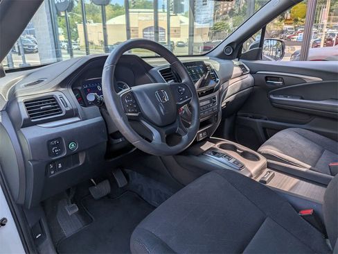 Used 2022 Honda Pilot Sport image 13