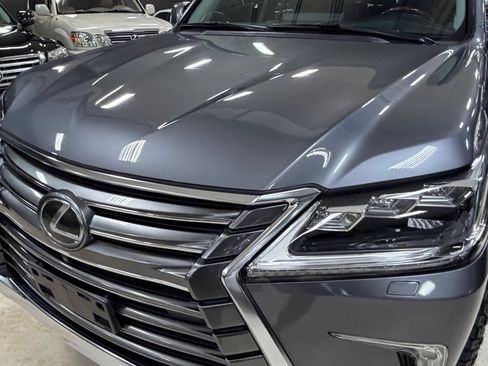 Used 2016 Lexus LX 570 4WD image 18