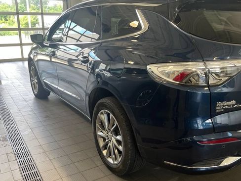 Used 2024 Buick Enclave Avenir w/ Avenir Technology Package AWD/4WD image 5