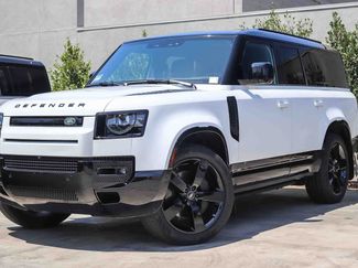 Used 2025 Land Rover Defender 130 X-Dynamic SE AWD/4WD video 1