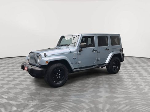 Used 2012 Jeep Wrangler Unlimited Sahara AWD/4WD image 31