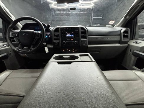 Used 2017 Ford F450 XL w/ Power Equipment Group AWD/4WD image 22