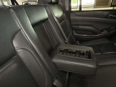 Used 2016 GMC Yukon XL SLT RWD image 15