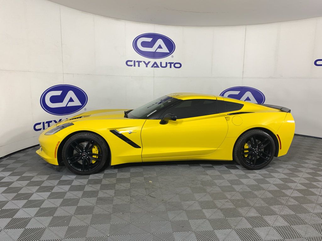 Used 2015 Chevrolet Corvette Stingray Coupe RWD image 6
