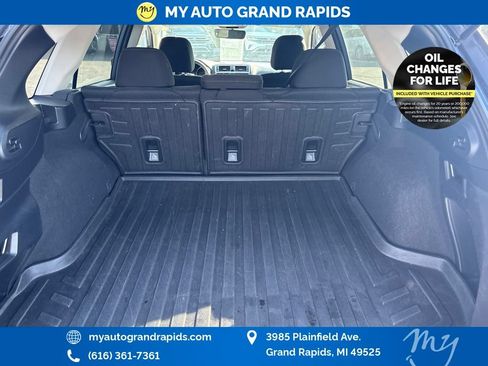 Used 2018 Subaru Outback 2.5i Premium AWD/4WD image 10