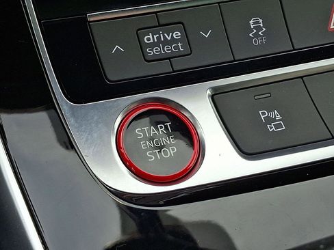 Used 2021 Audi SQ7 Premium Plus image 26