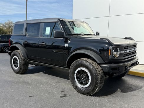 New 2026 Ford Bronco Big Bend w/ Black Diamond Package image 2