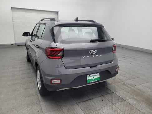 Used 2020 Hyundai Venue SEL FWD image 5