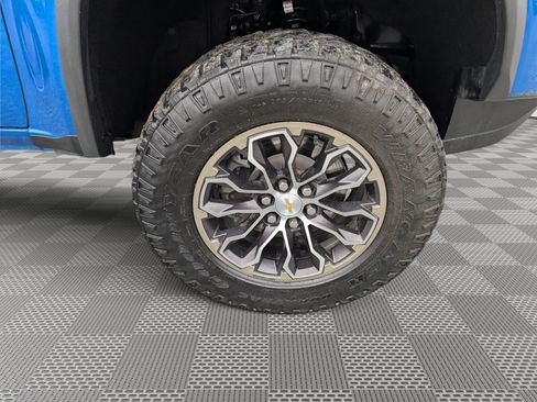 Used 2022 Chevrolet Colorado ZR2 AWD/4WD image 9