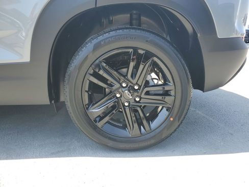 New 2026 Chevrolet TrailBlazer LT w/ Midnight Edition FWD image 6