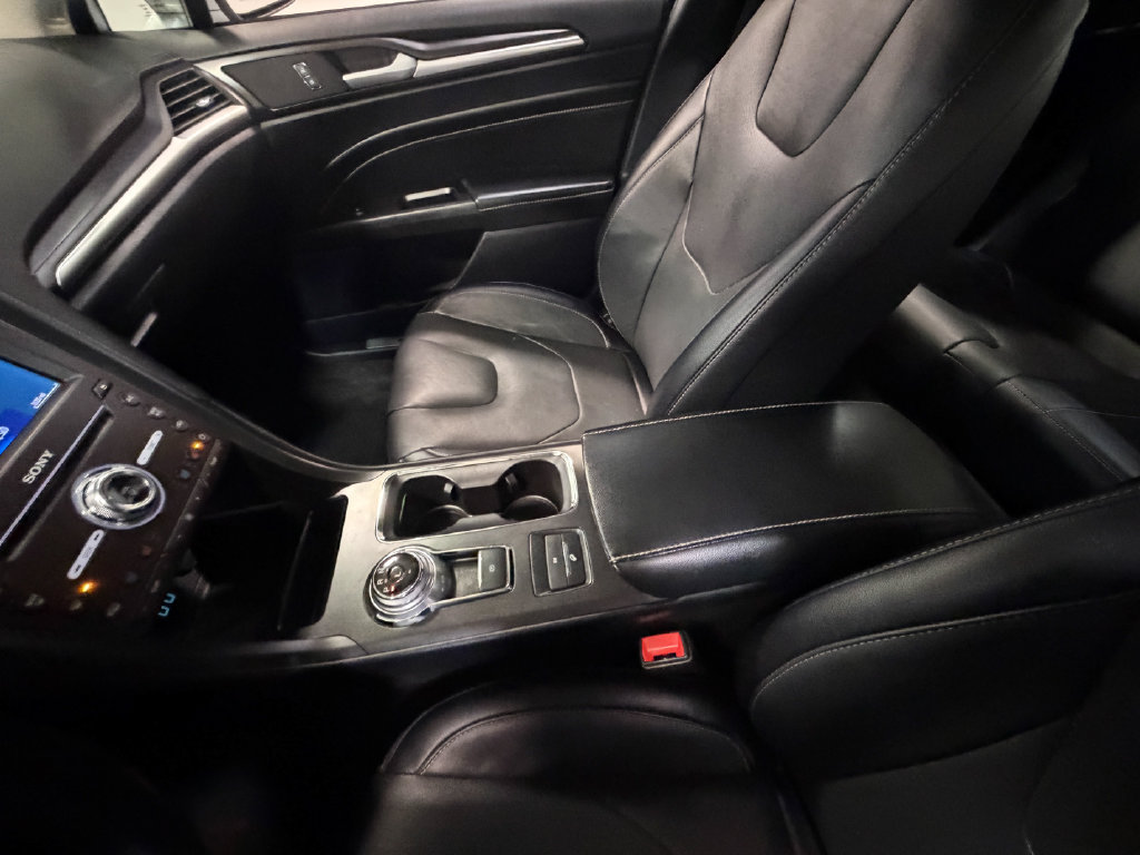 Used 2020 Ford Fusion Energi Titanium FWD image 86