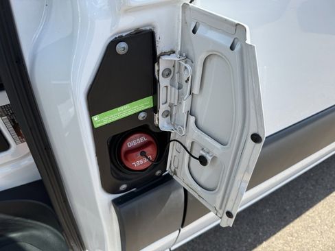 Used 2019 Freightliner Sprinter 2500 image 41