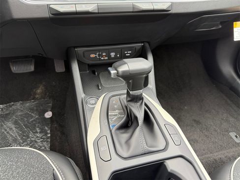 New 2025 Kia K4 GT-Line w/ GT-Line Sunroof Package image 13