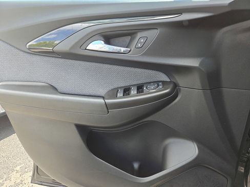 Used 2023 Chevrolet TrailBlazer LS image 15