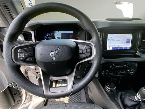 Used 2022 Ford Bronco 2-Door AWD/4WD image 9