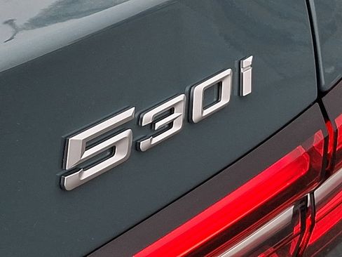 New 2026 BMW 530i xDrive image 23