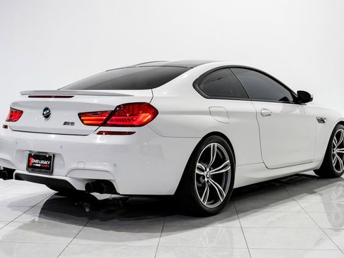 Used 2017 BMW M6 Coupe image 4