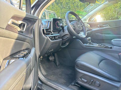 Used 2023 Kia Sportage EX image 5