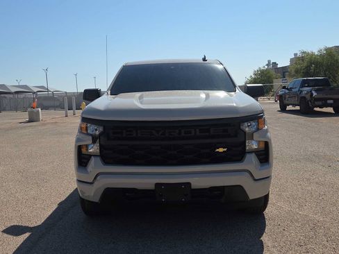 Used 2026 Chevrolet Silverado 1500 Custom RWD image 3