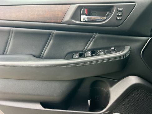 Used 2019 Subaru Outback 2.5i Limited w/ Popular Package #2 image 12