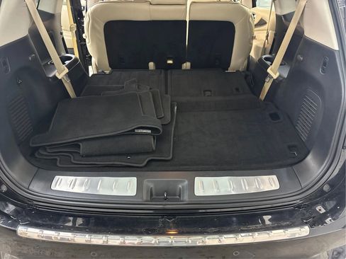 Used 2020 INFINITI QX60 Luxe w/ Essential Package image 16