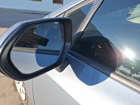 Used 2021 Toyota Corolla LE image 13