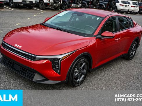 Used 2025 Kia K4 LXS image 15