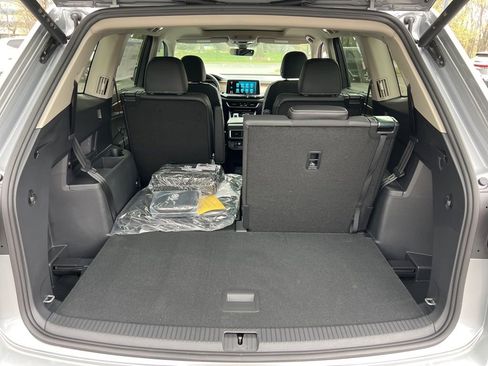 New 2026 Volkswagen Atlas SE image 13