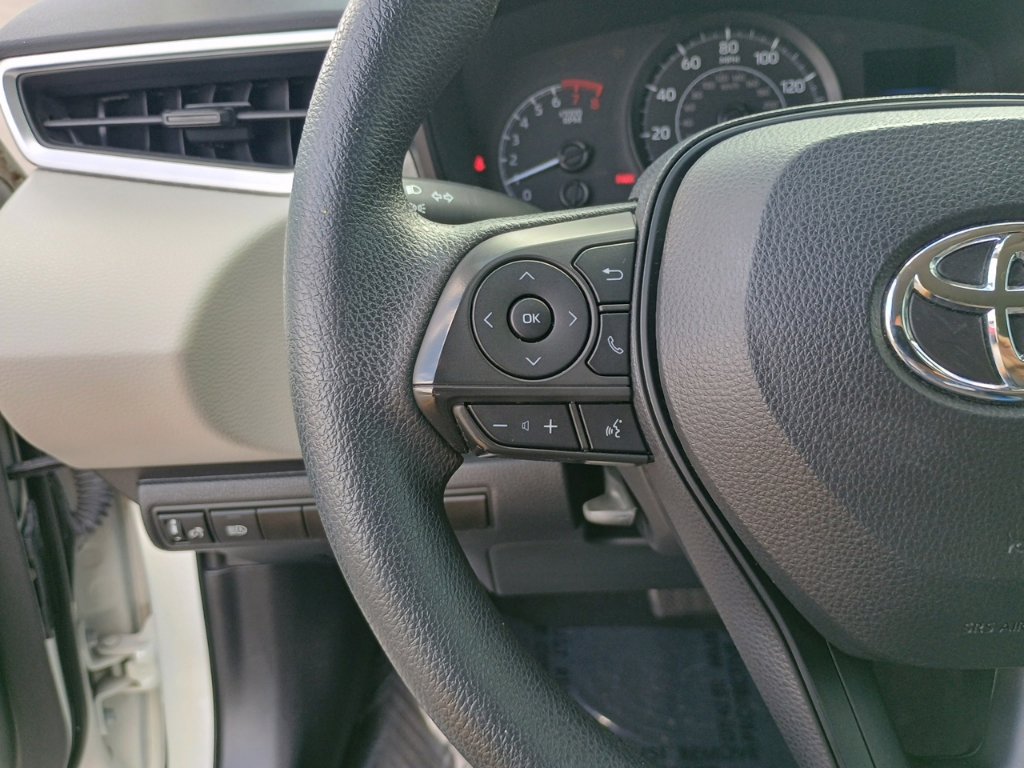 Used 2020 Toyota Corolla L FWD image 25