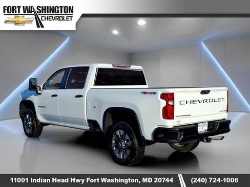 Used 2023 Chevrolet Silverado 2500 Custom w/ Custom Convenience Package image 5