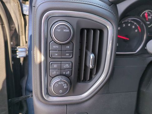 Certified 2021 Chevrolet Silverado 1500 LT Trail Boss image 17