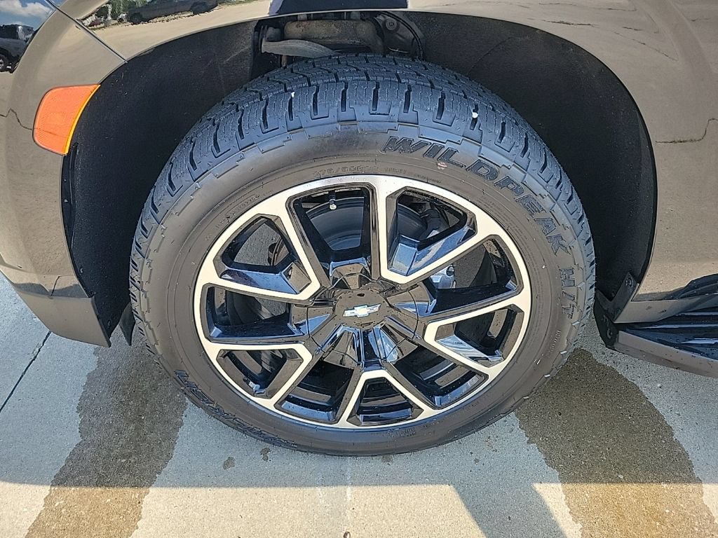 Used 2022 Chevrolet Tahoe RST w/ Sport Performance Package AWD/4WD image 38
