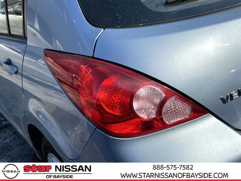 Used 2011 Nissan Versa 1.8 S image 10