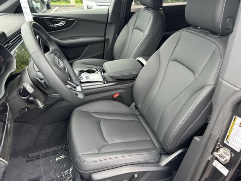 Used 2026 Audi Q8 Premium Plus AWD/4WD image 21