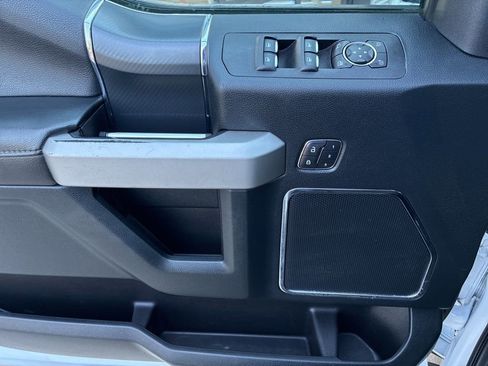 Used 2020 Ford F150 Lariat w/ Equipment Group 502A Luxury image 26