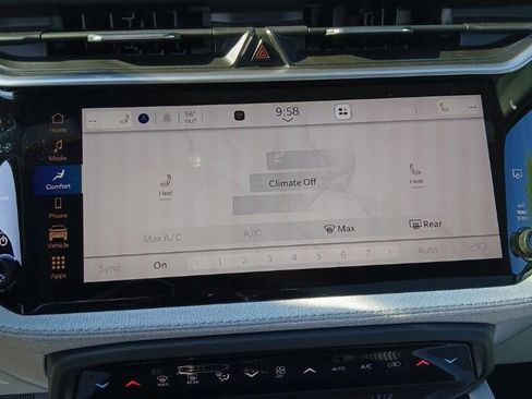 New 2026 Jeep Cherokee Laredo AWD/4WD image 15