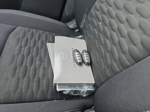 Used 2022 Nissan Pathfinder SV AWD/4WD image 14