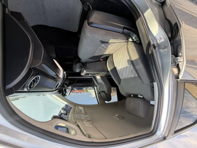 Used 2018 Toyota Tundra SR5 AWD/4WD image 10