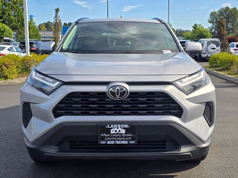 Used 2025 Toyota RAV4 XLE w/ Convenience Package AWD/4WD image 8