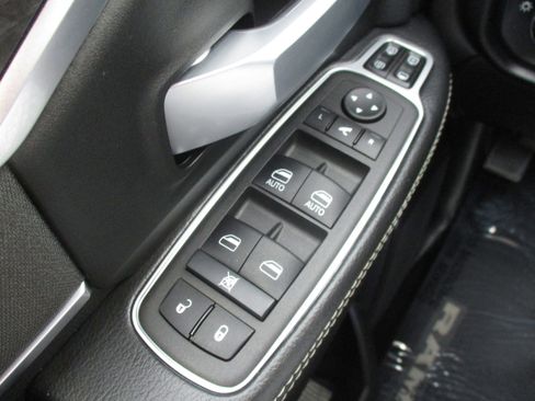 Used 2024 RAM 2500 Big Horn w/ Bed Utility Group image 35