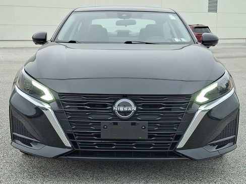 Used 2023 Nissan Altima 2.5 SL AWD/4WD image 5