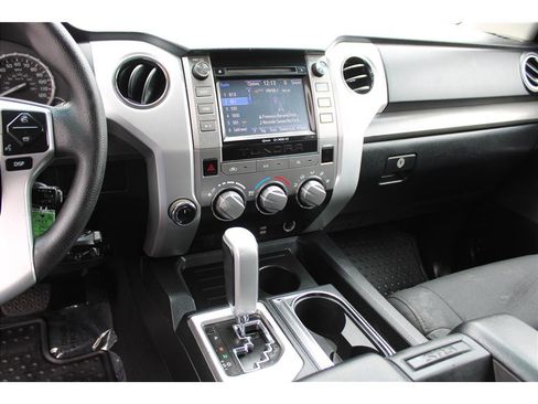 Used 2014 Toyota Tundra SR5 w/ SR5 Upgrade Package AWD/4WD image 22