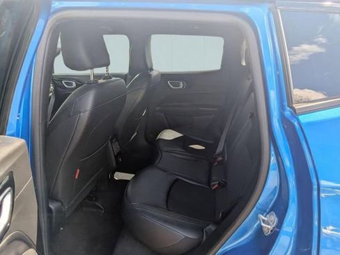 Used 2025 Jeep Compass Trailhawk AWD/4WD image 25