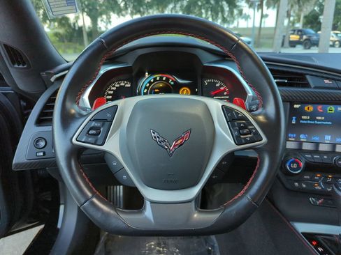 Used 2019 Chevrolet Corvette Stingray Coupe RWD image 10