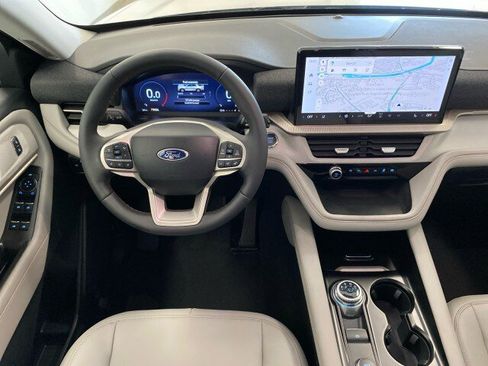 New 2025 Ford Explorer Active w/ Active Comfort Package image 36