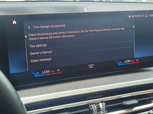 Certified 2024 BMW 330i Sedan w/ Convenience Package RWD image 27